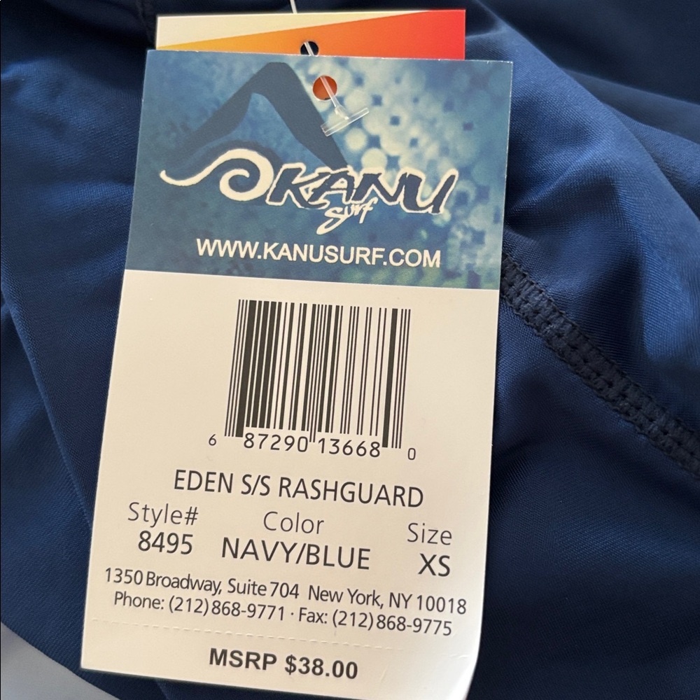 Kanu Eden SS Rashguard Sz XS Navy Blue Floral 50+ SPF Pullover Surfboard Active - Picture 6 of 6